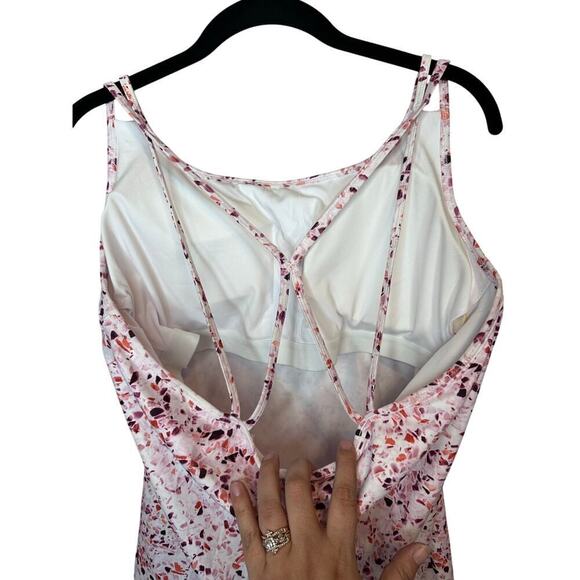 Gaiam Strappy Work Out Tank Athleisure Built-in Bra Size XXL Pink Geo Pattern - Picture 4 of 6